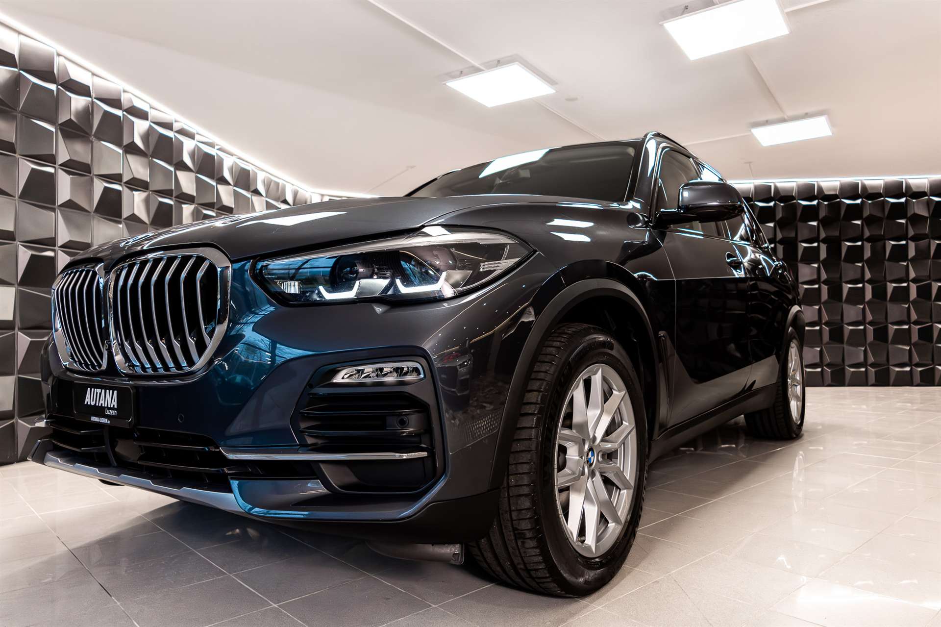 BMW X5 xDrive 30d Steptronic-image-28