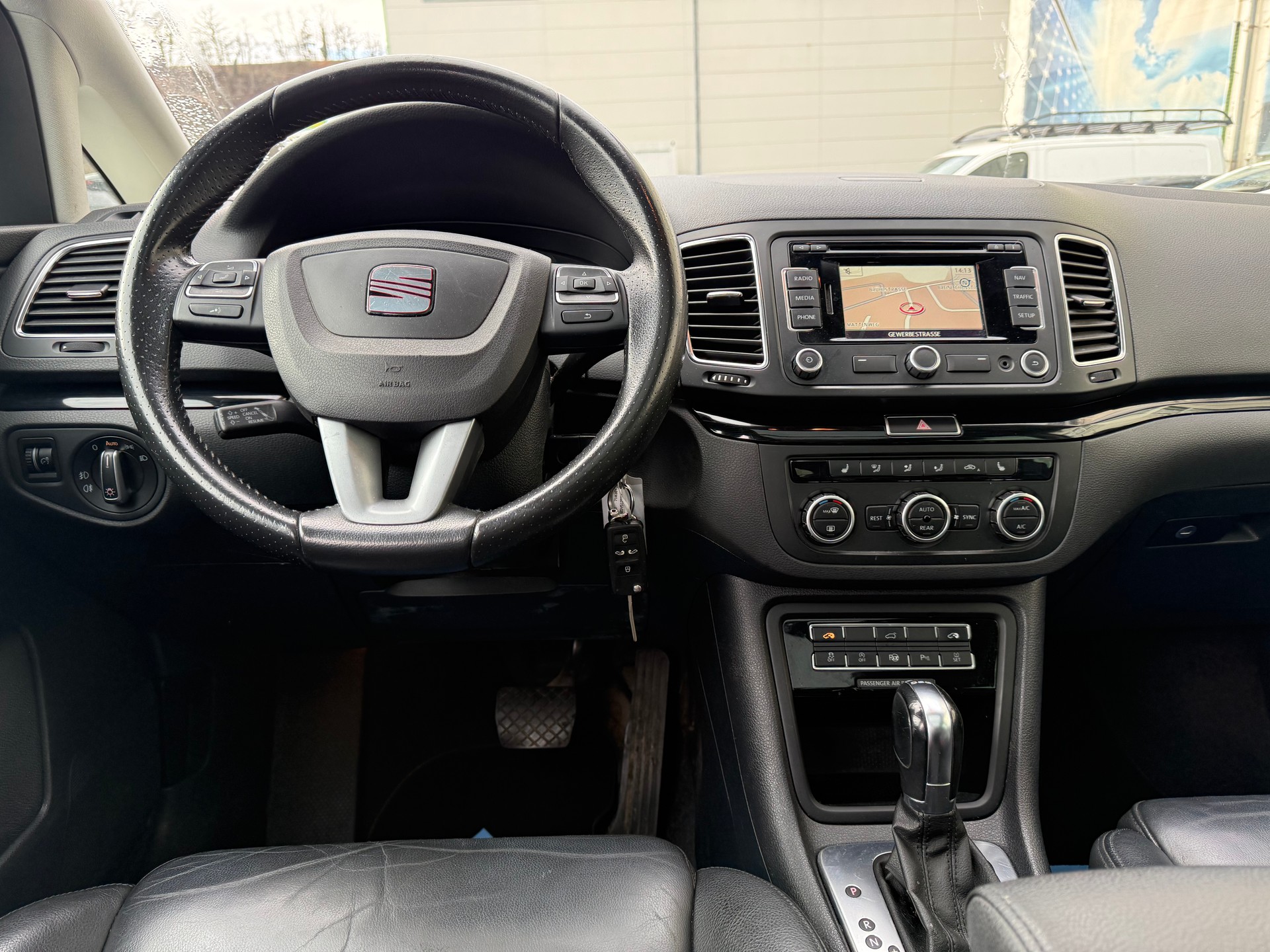 SEAT Alhambra 2.0 TDI Reference DSG-image-7