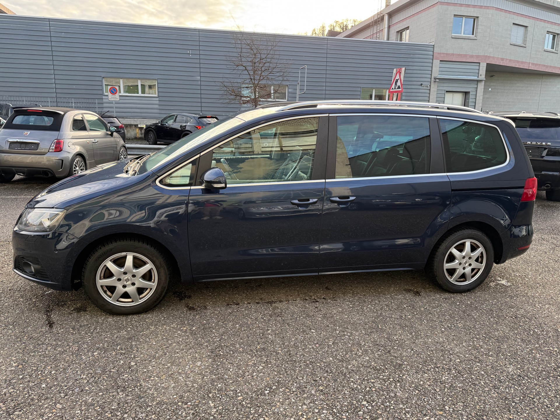 SEAT Alhambra 2.0 TDI Reference DSG-image-2