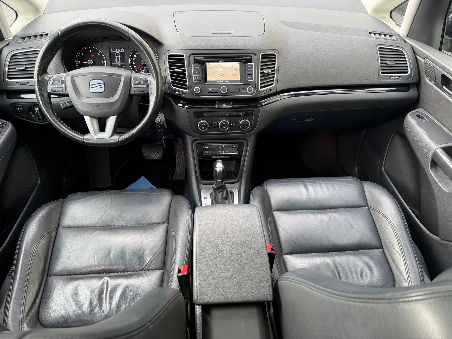SEAT Alhambra 2.0 TDI Reference DSG-image-4