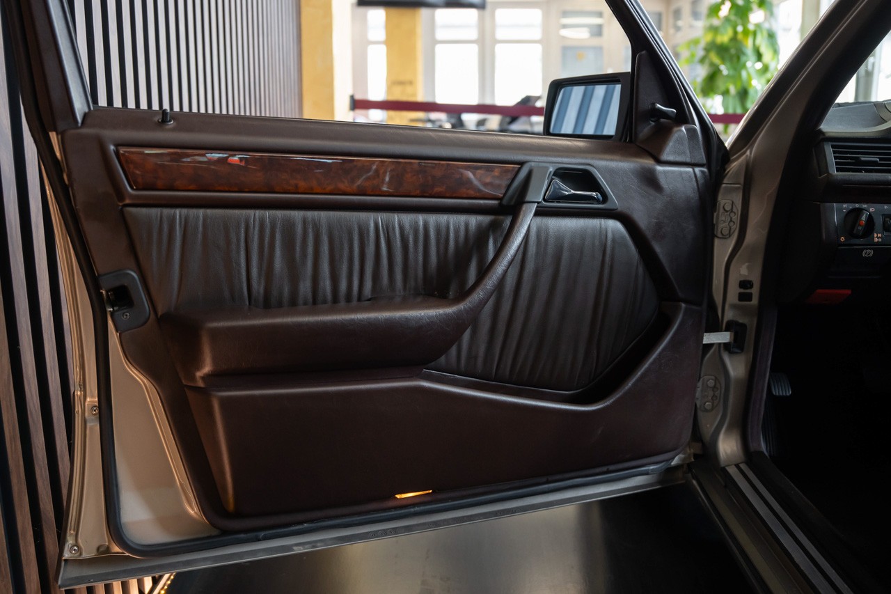 MERCEDES-BENZ 300 TE-24-image-29