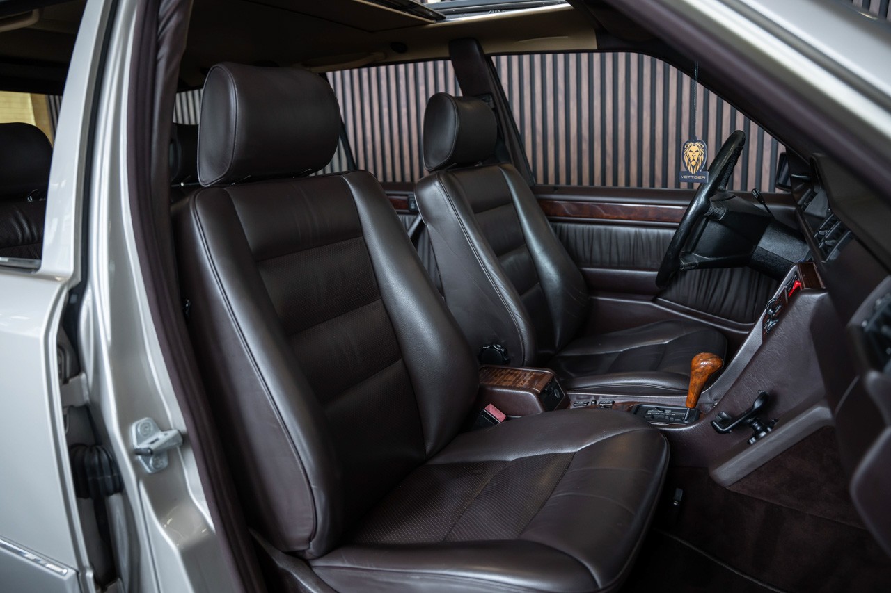 MERCEDES-BENZ 300 TE-24-image-18