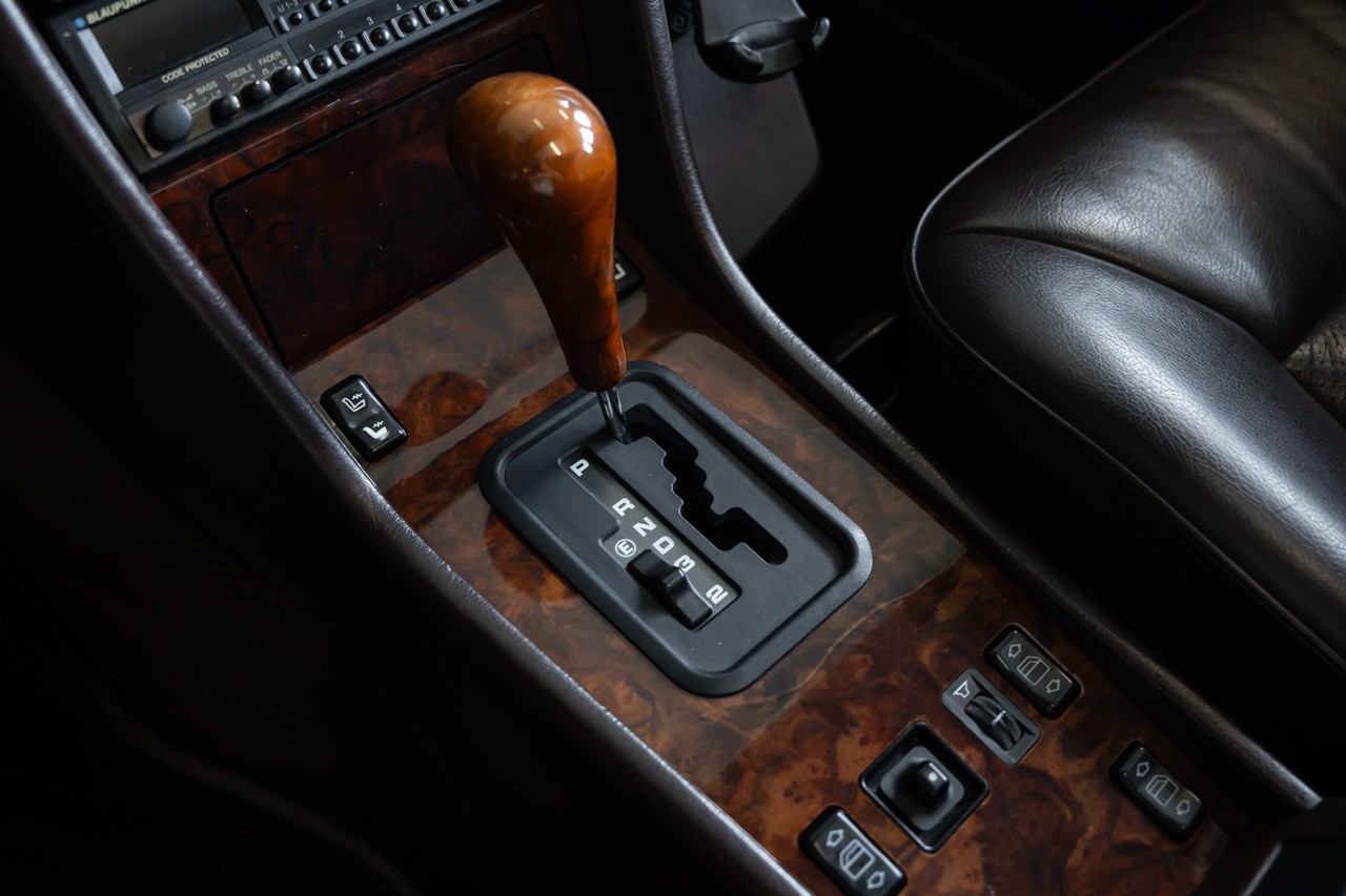 MERCEDES-BENZ 300 TE-24-image-28