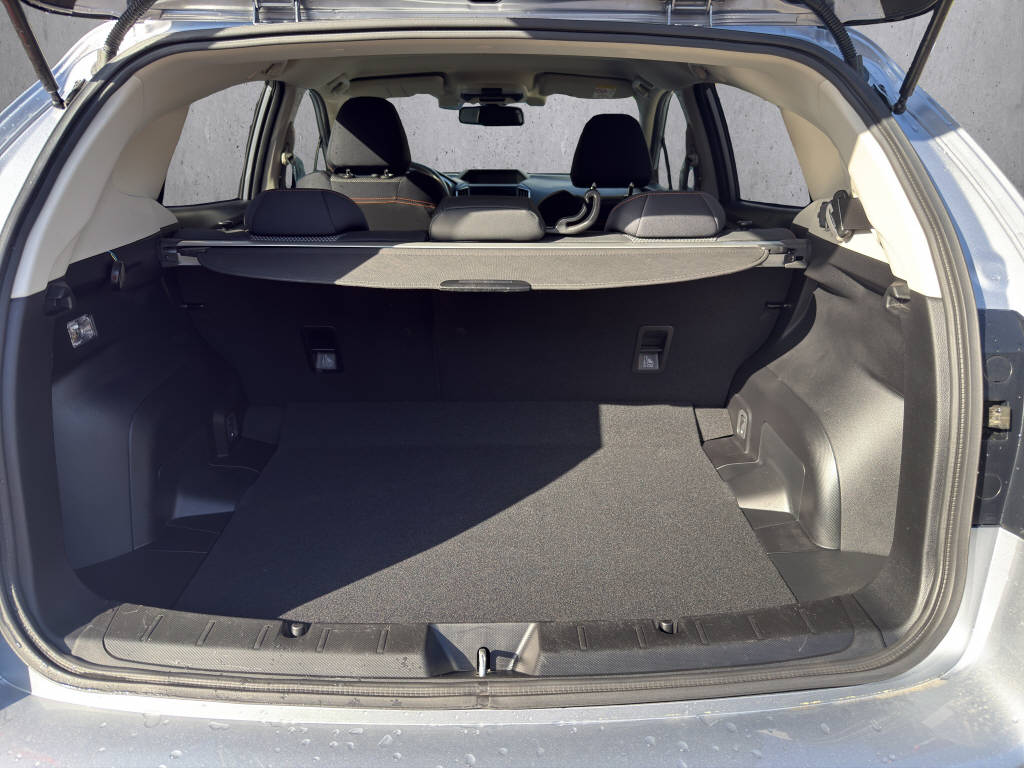 SUBARU XV 2.0i Swiss Plus-image-13