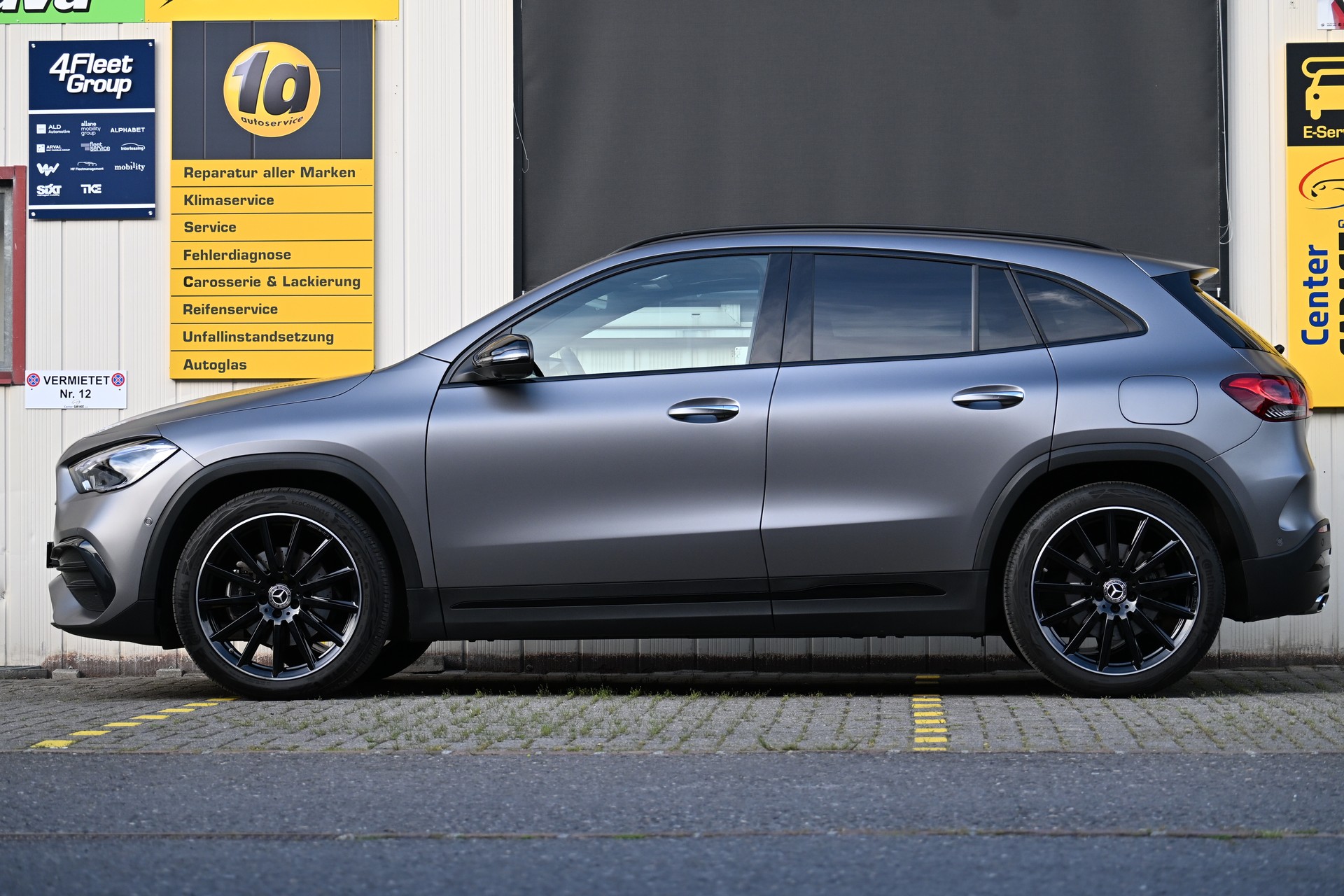 MERCEDES-BENZ GLA 220d 4Matic AMG Line 8G-DCT-image-7