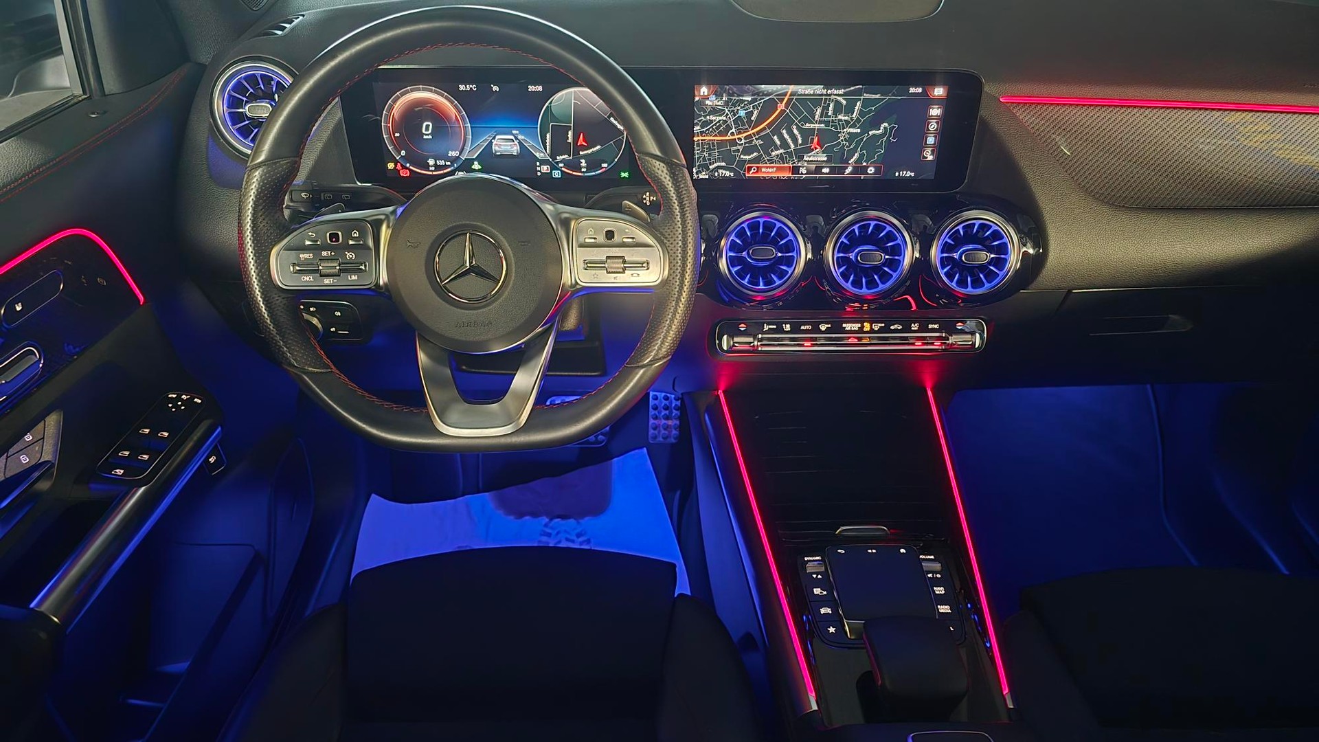 MERCEDES-BENZ GLA 220d 4Matic AMG Line 8G-DCT-image-19