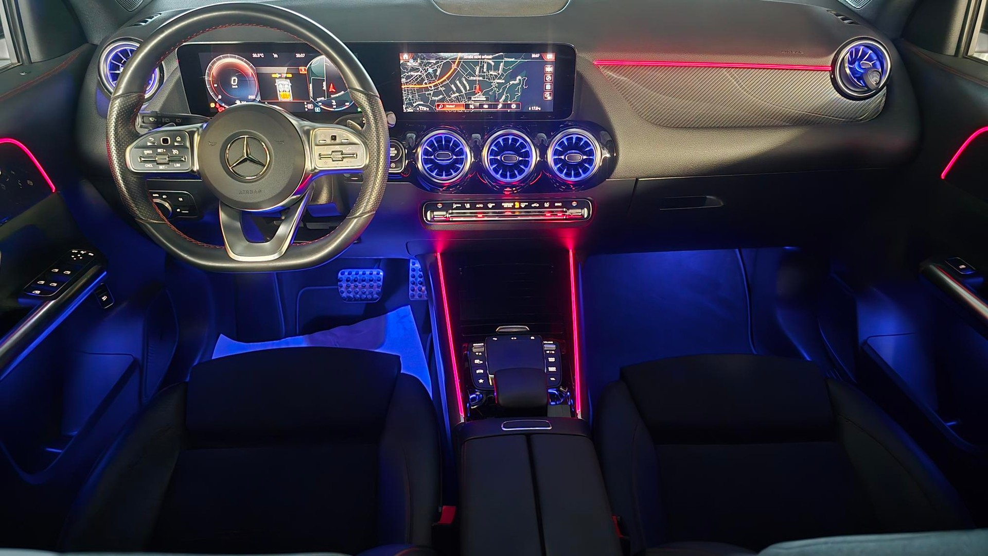 MERCEDES-BENZ GLA 220d 4Matic AMG Line 8G-DCT-image-18