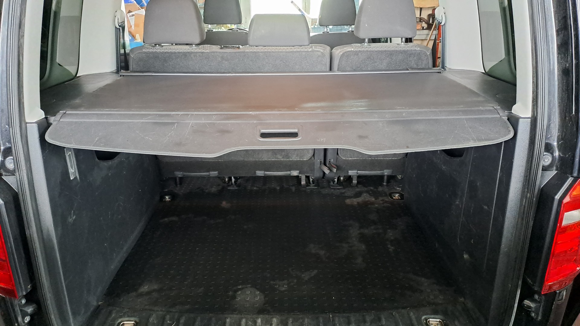 VW Caddy 2.0TDI 4Motion BlueMotion Technology-image-11