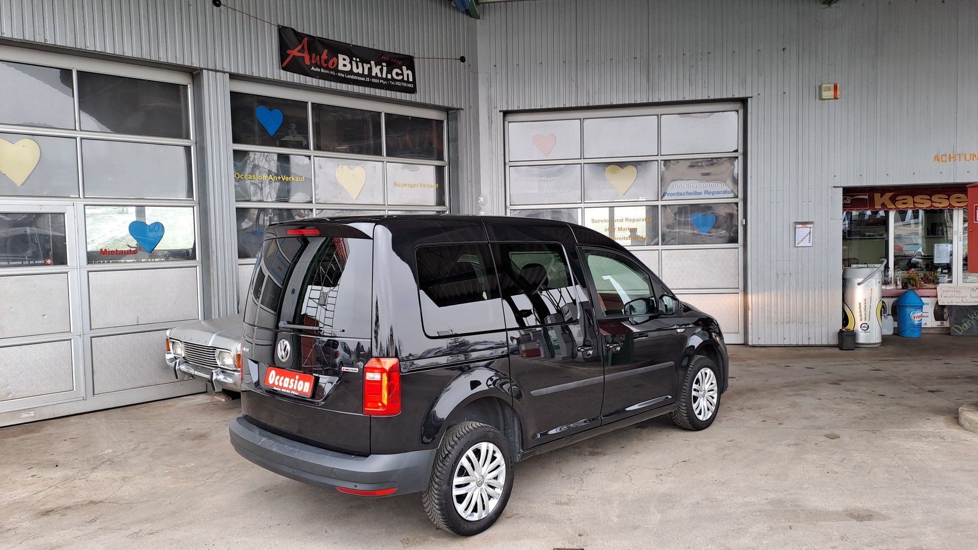 VW Caddy 2.0TDI 4Motion BlueMotion Technology-image-6