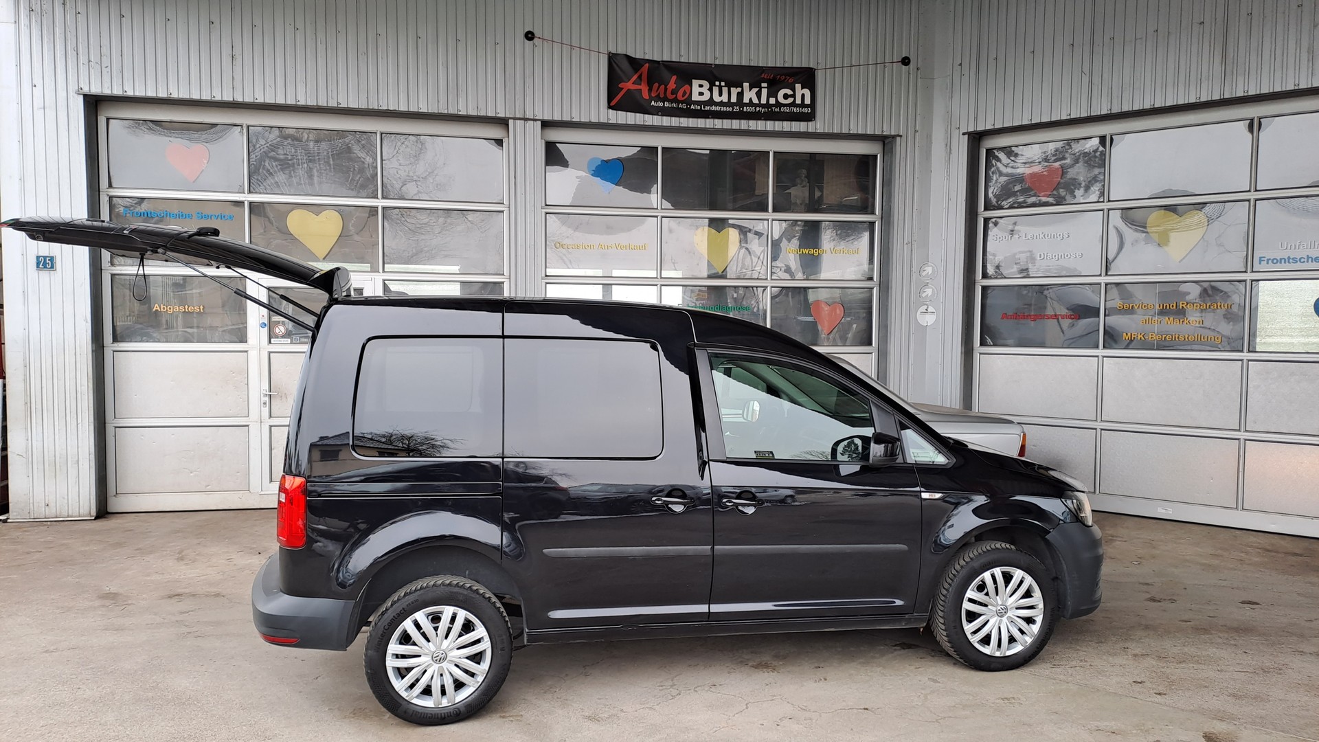 VW Caddy 2.0TDI 4Motion BlueMotion Technology-image-4