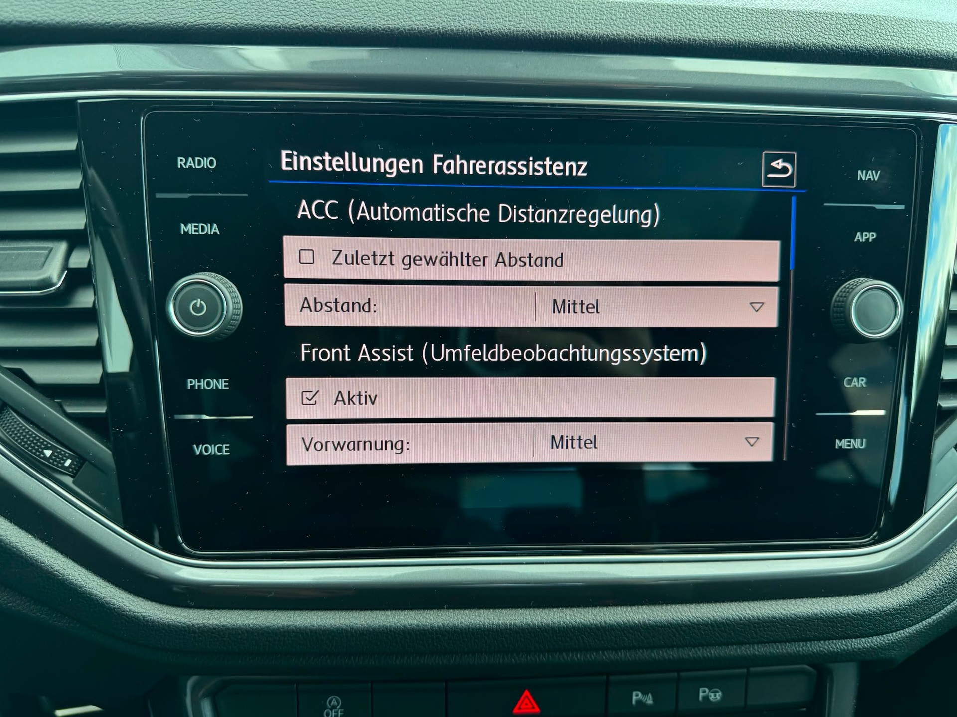 VW T-Roc 2.0 TSI Sport DSG 4Motion-image-12