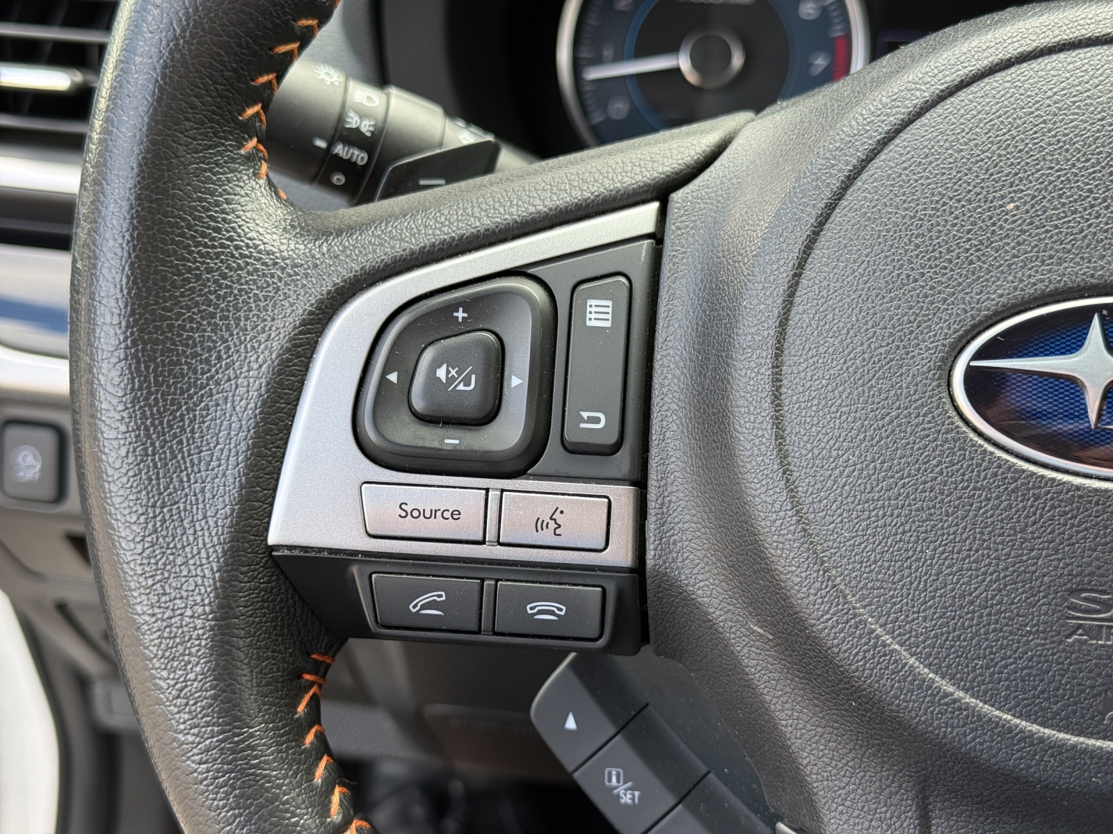 SUBARU XV 2.0 Swiss One AWD CVT-image-21