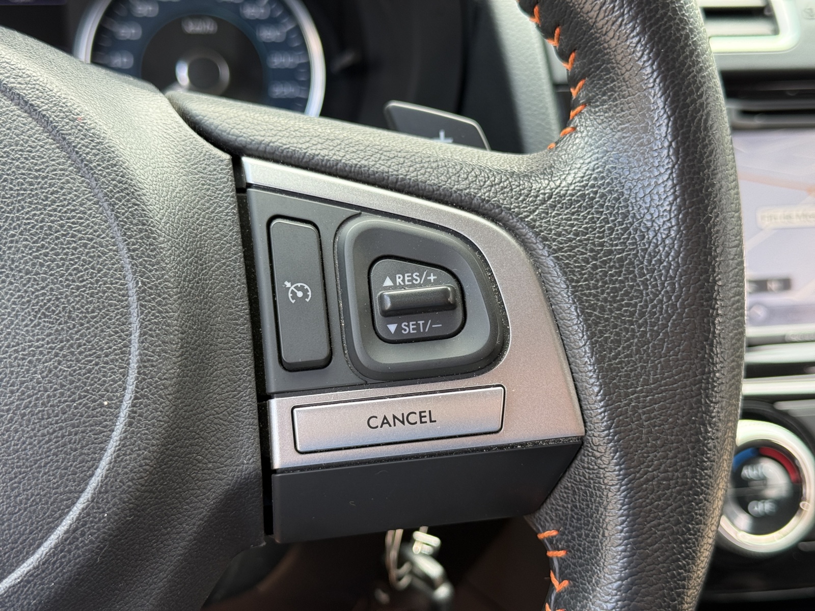 SUBARU XV 2.0 Swiss One AWD CVT-image-22