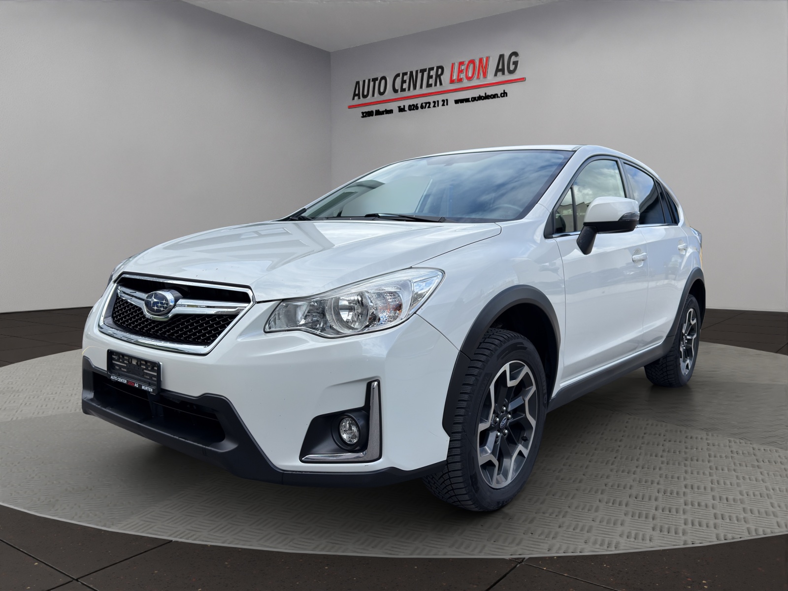 SUBARU XV 2.0 Swiss One AWD CVT-showroom-element-1