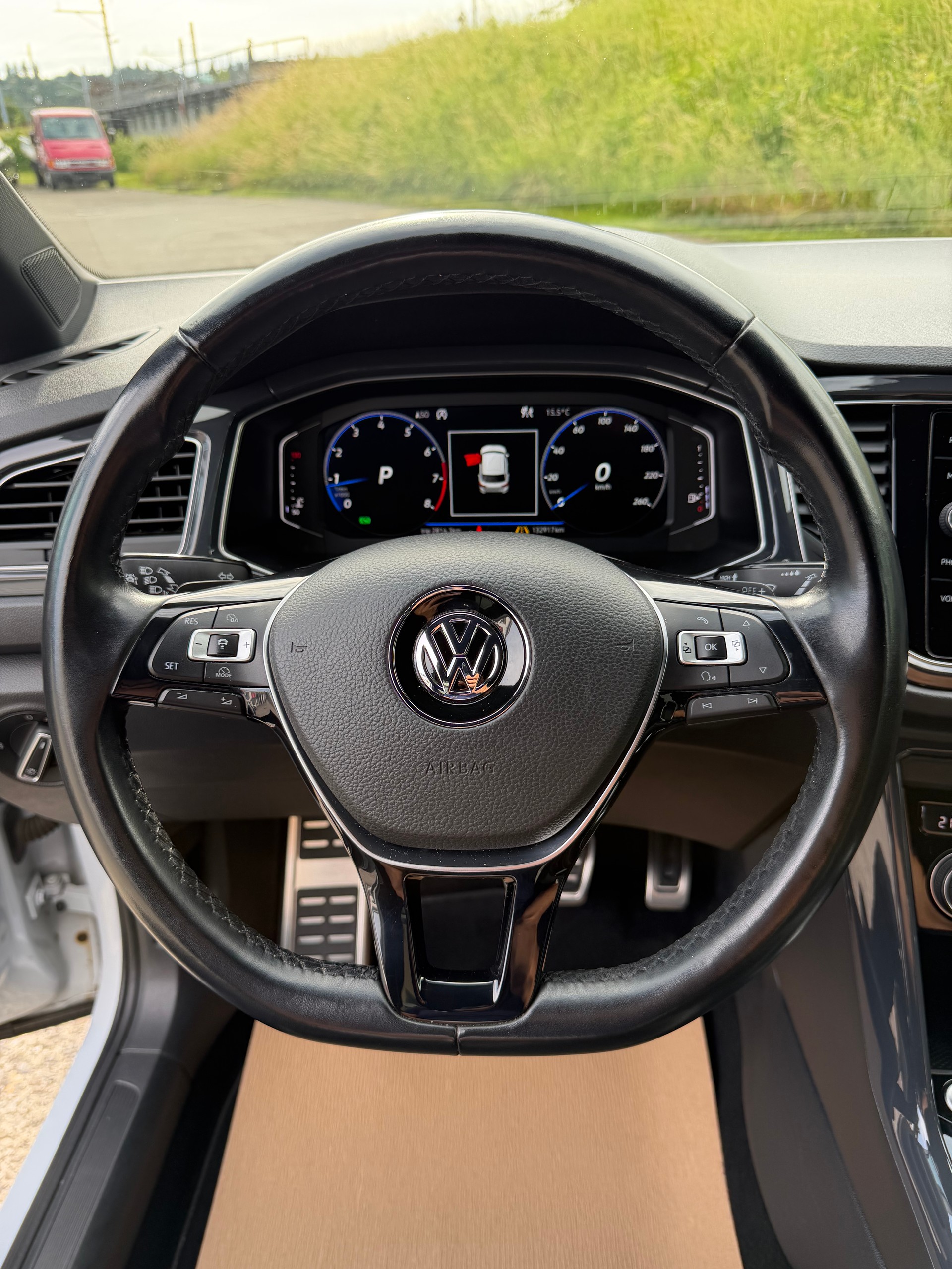 VW T-Roc 2.0 TSI Sport DSG 4Motion-image-7