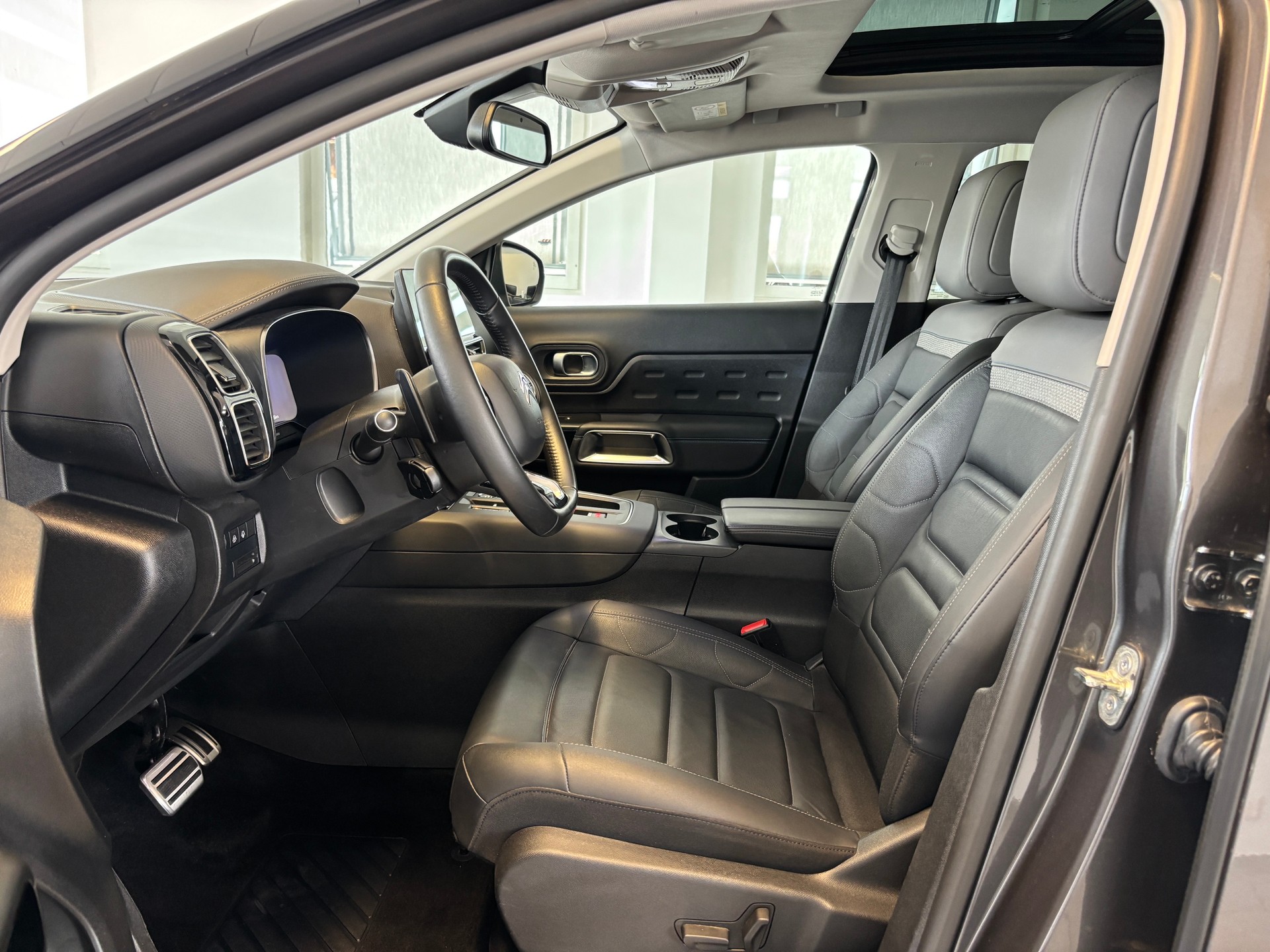 CITROEN C5 Aircross 1.2i PureTech Shine Pack EAT8-image-6
