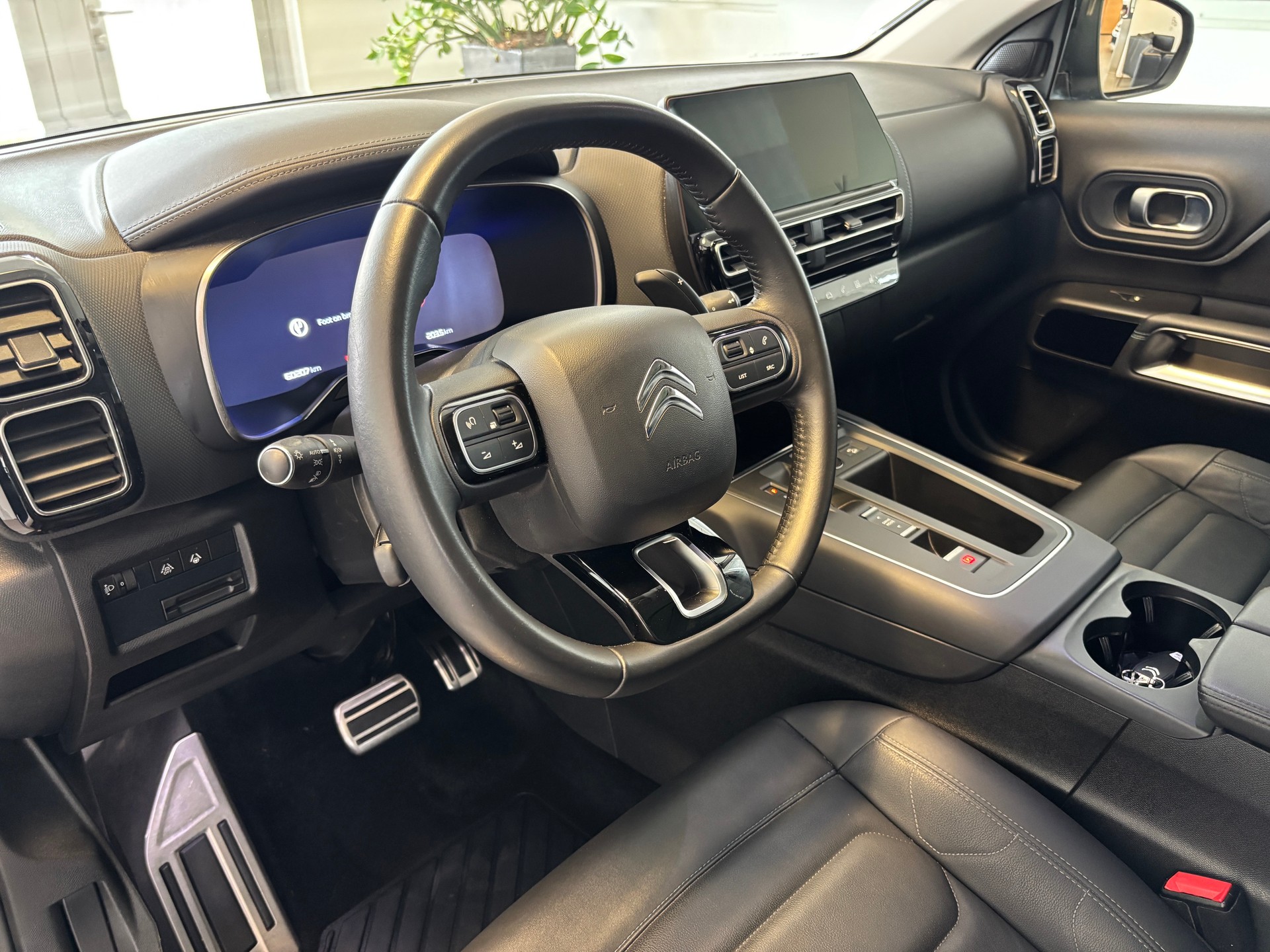CITROEN C5 Aircross 1.2i PureTech Shine Pack EAT8-image-5