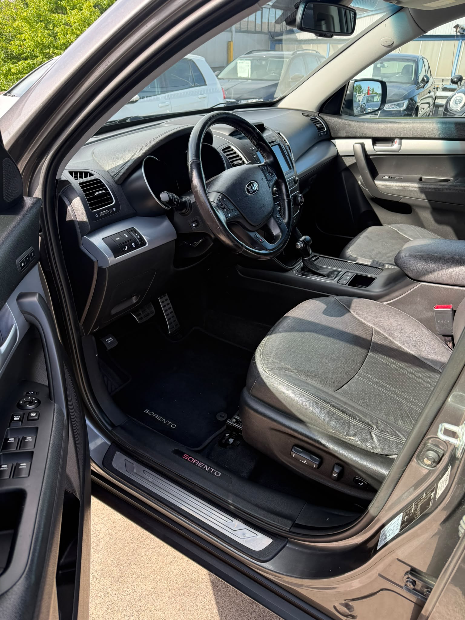 KIA Sorento 2.2 CRDI Trend Automatic-image-9