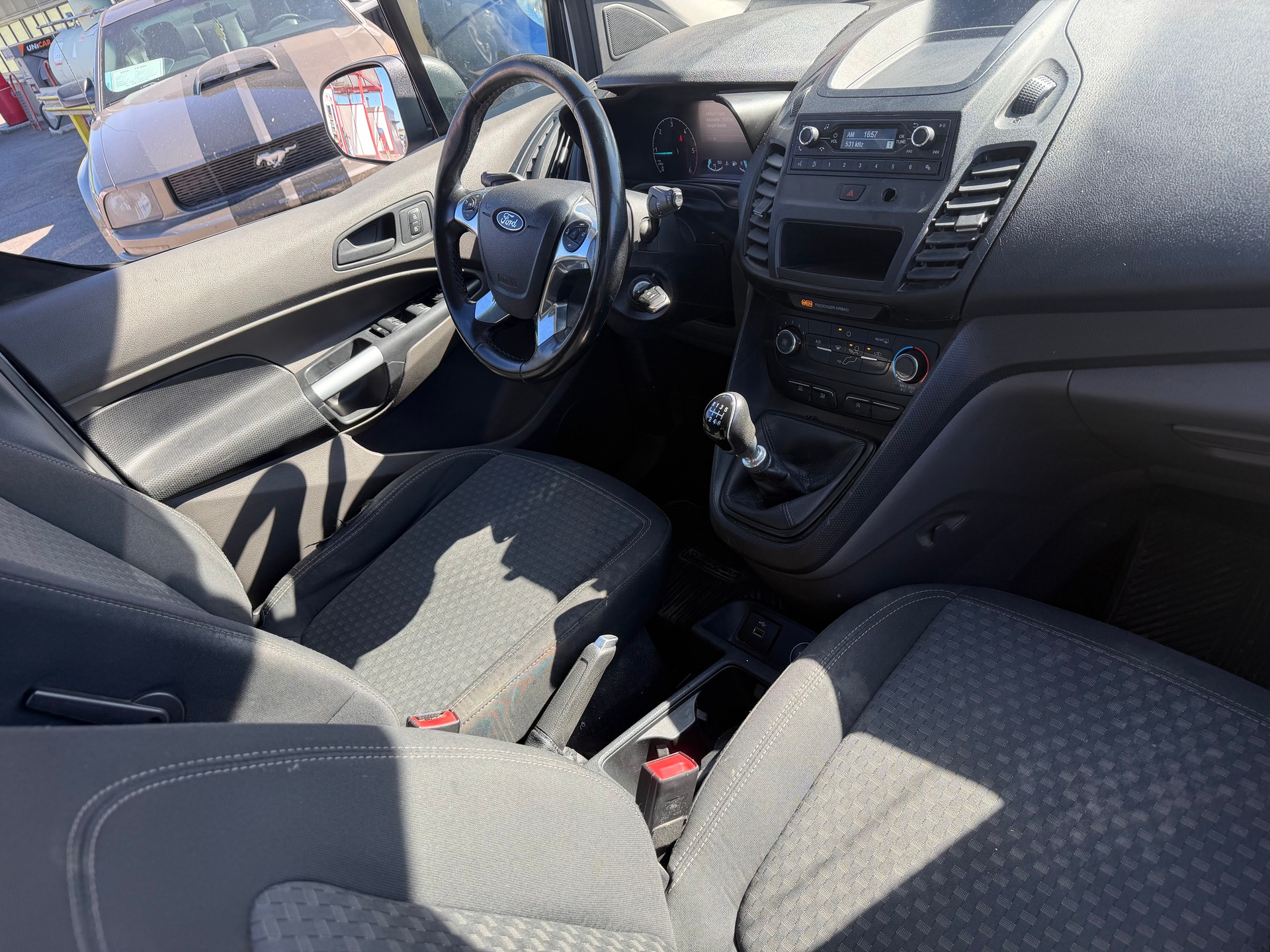 FORD Grand Tourneo Connect 1.5 EcoBlue Trend-image-3