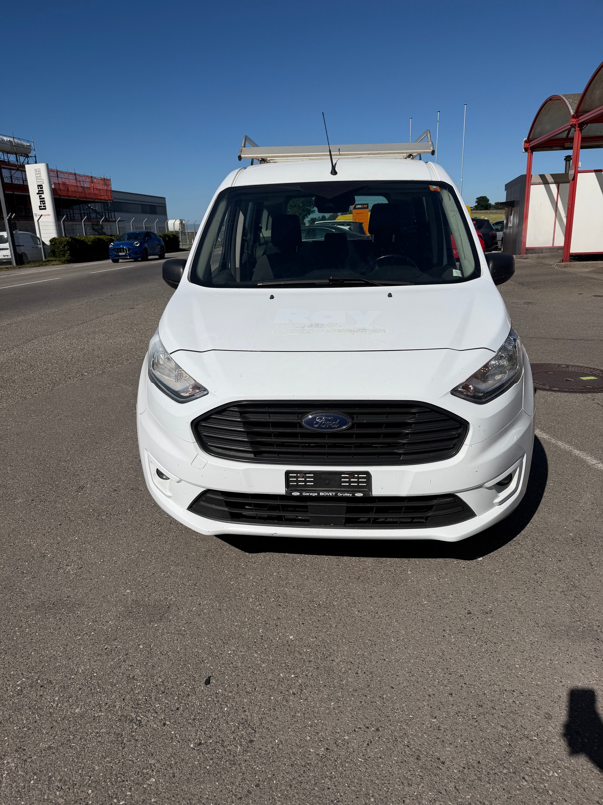FORD Grand Tourneo Connect 1.5 EcoBlue Trend-image-9