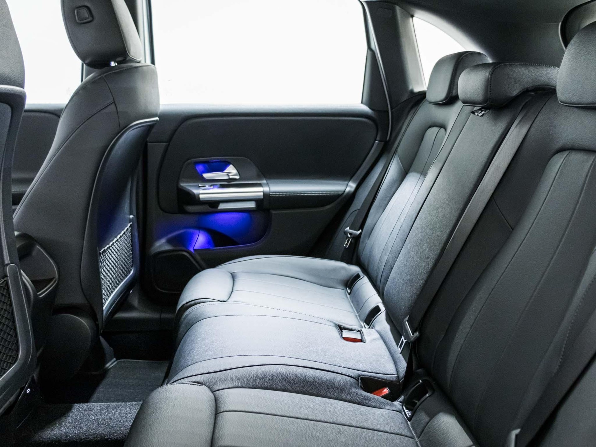MERCEDES-BENZ B 200-image-7