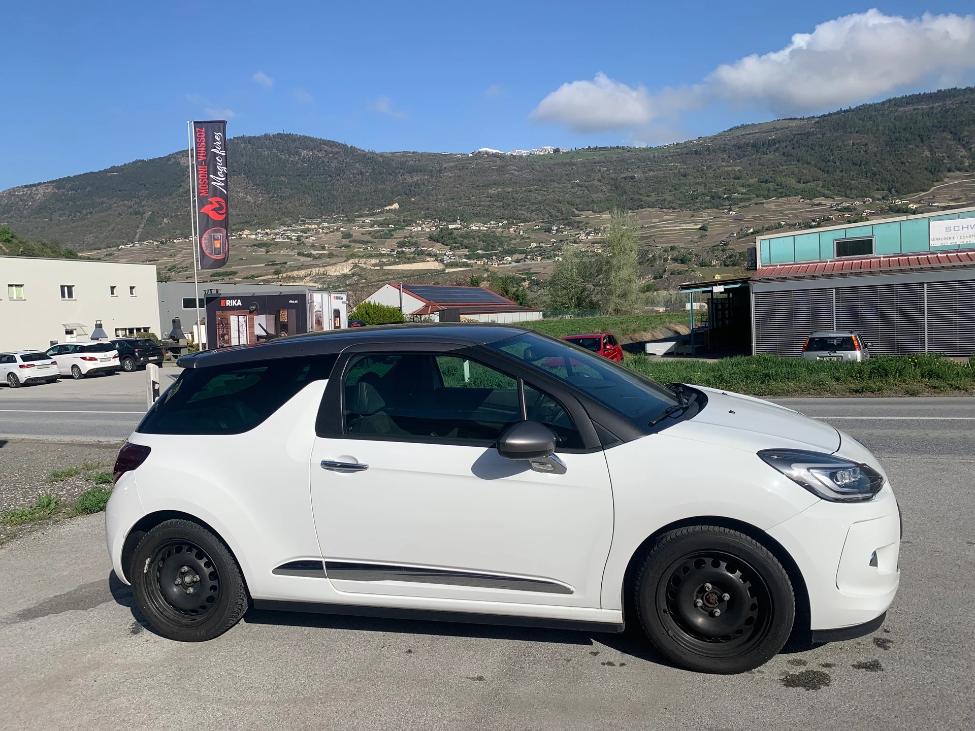 DS AUTOMOBILES DS 3 1.6 BlueHDi Sport Chic Plus-image-4