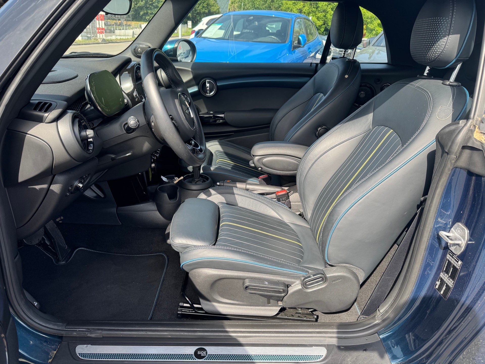 MINI Cooper S Cabriolet DKG-image-14