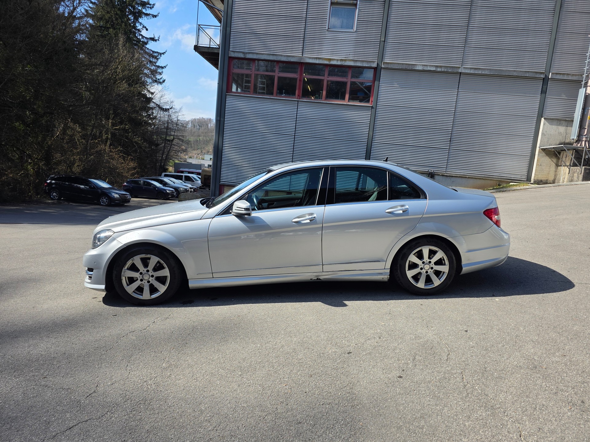 MERCEDES-BENZ C 200 Avantgarde-image-4
