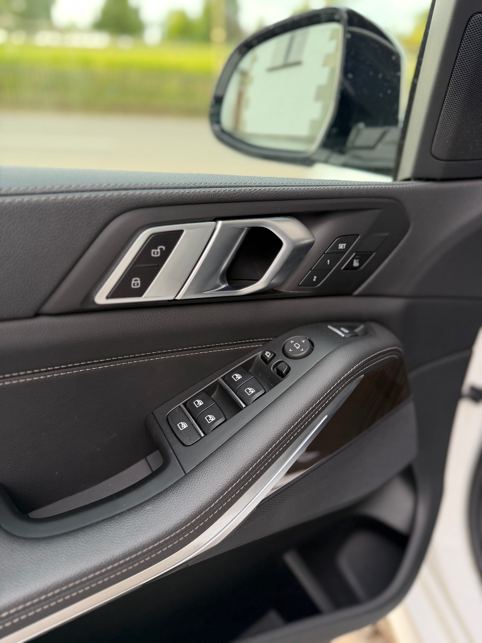 BMW X5 xDrive 40i M Sport Steptronic-image-15