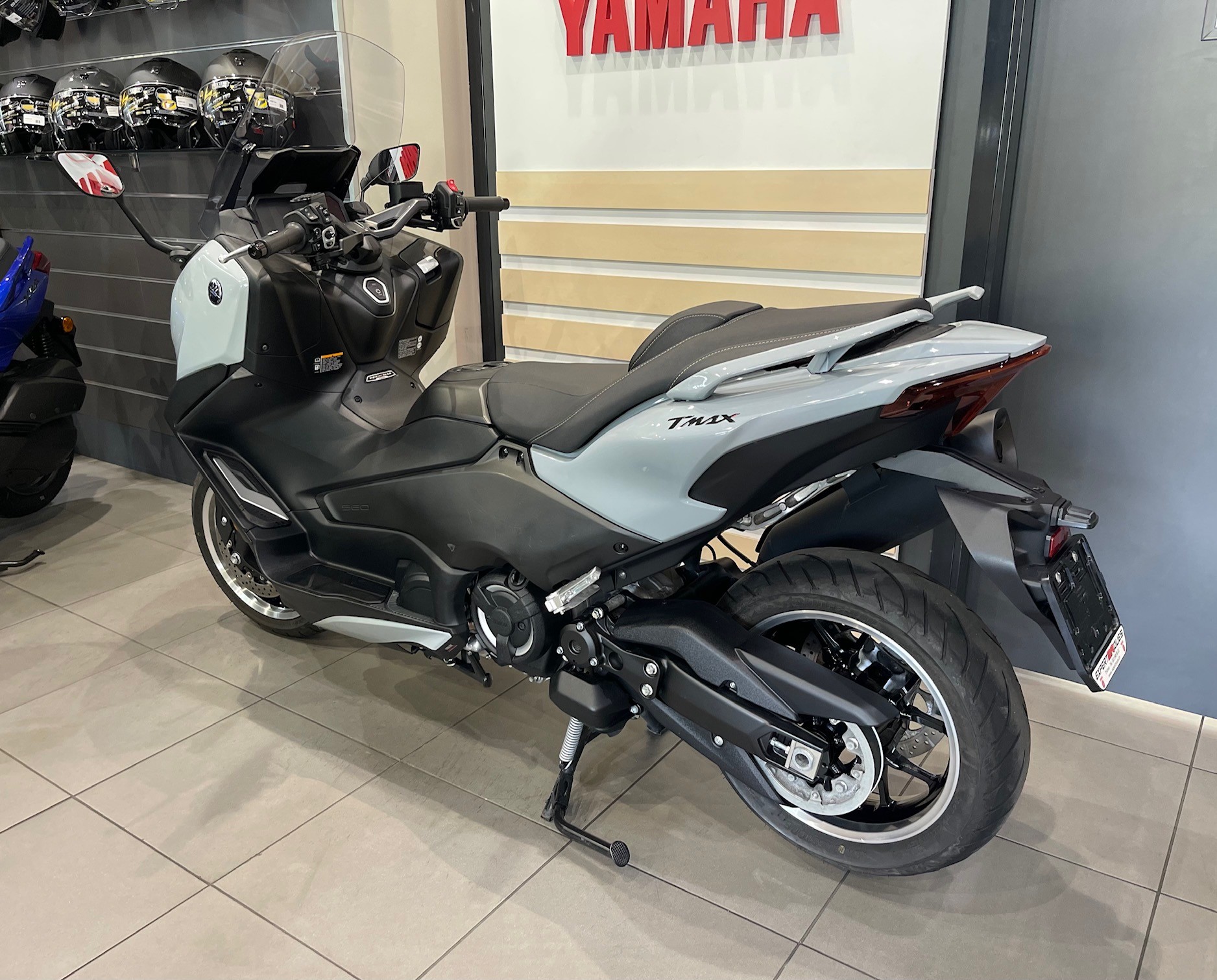 YAMAHA T-MAX Tech-Max XP 560-image-7