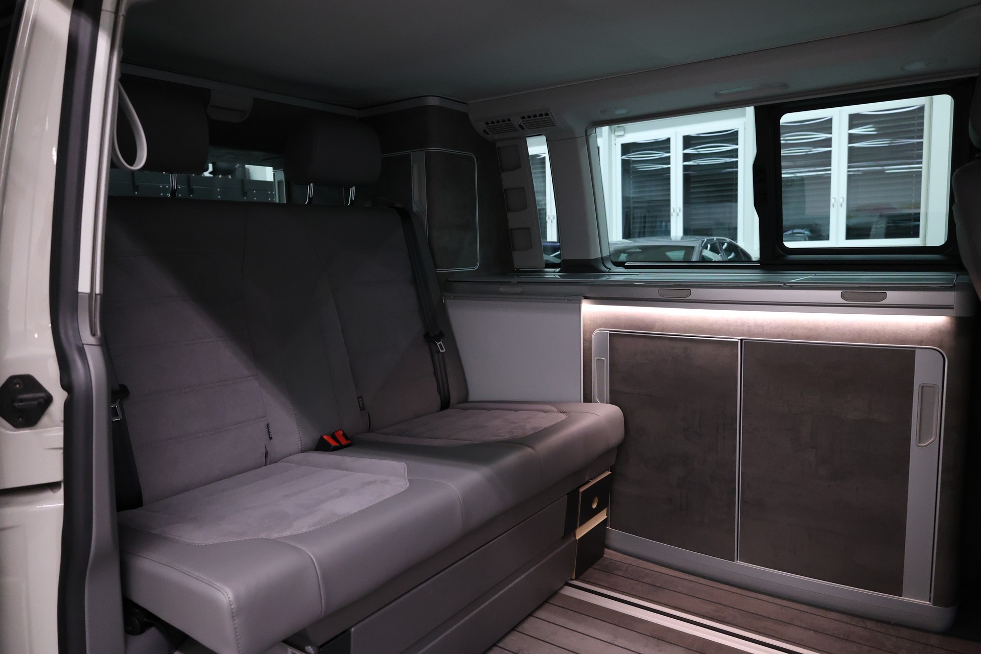 VW T6.1 California 3000 2.0 TDI 204 Ocean DSG 4m-image-21