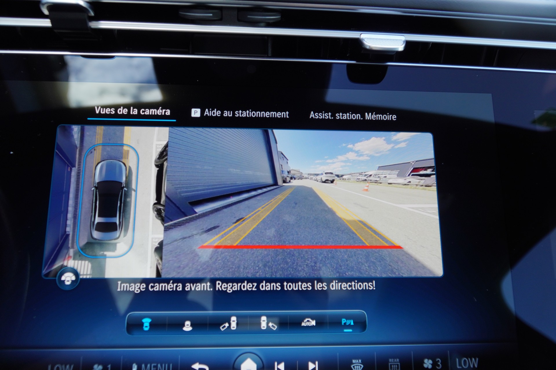 MERCEDES-BENZ E 400 e 4Matic 9G-Tronic-image-12