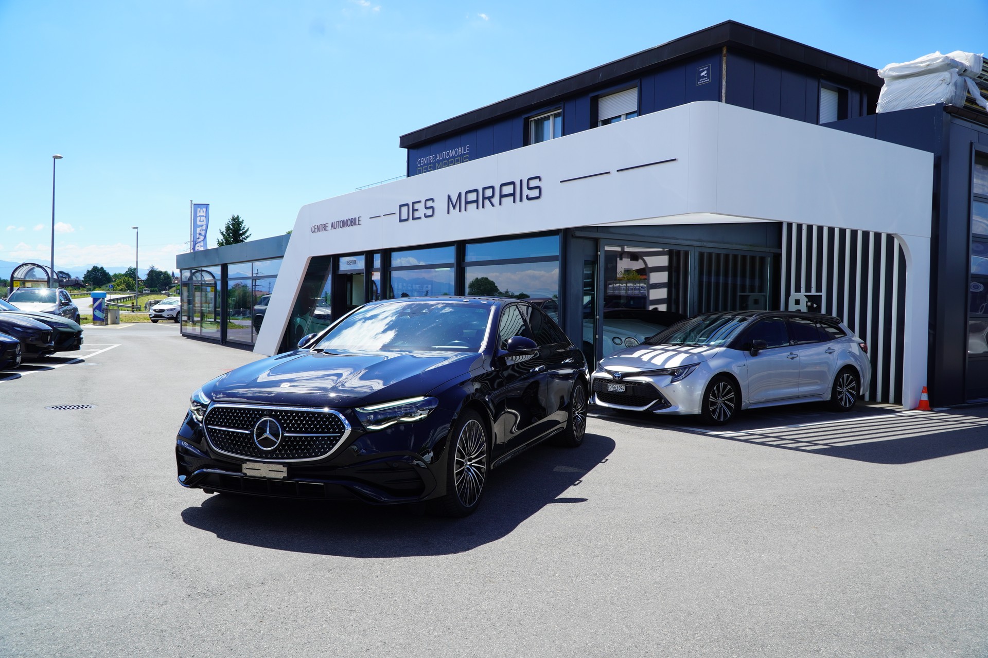 MERCEDES-BENZ E 400 e 4Matic 9G-Tronic-showroom-element-3