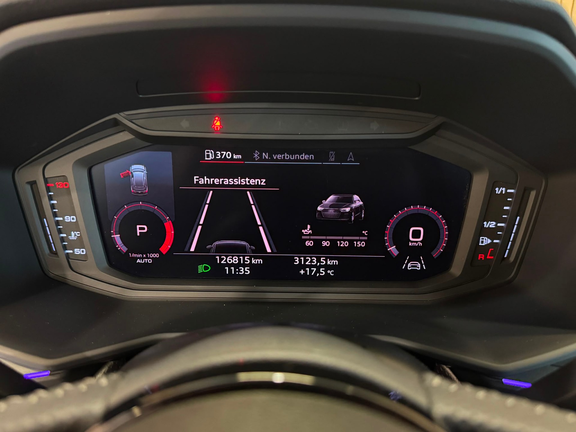 AUDI A1 Sportback 35 TFSI S Line S-tronic-image-9