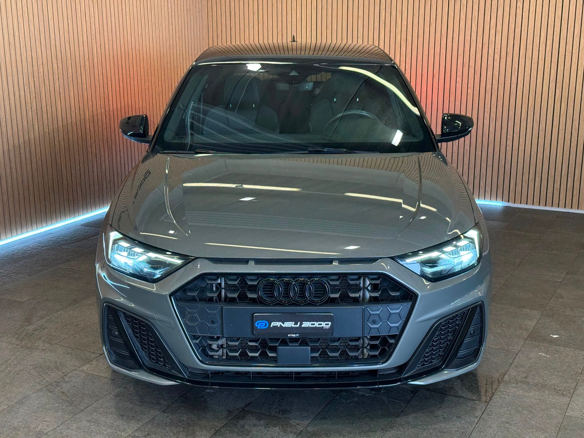 AUDI A1 Sportback 35 TFSI S Line S-tronic-showroom-element-1