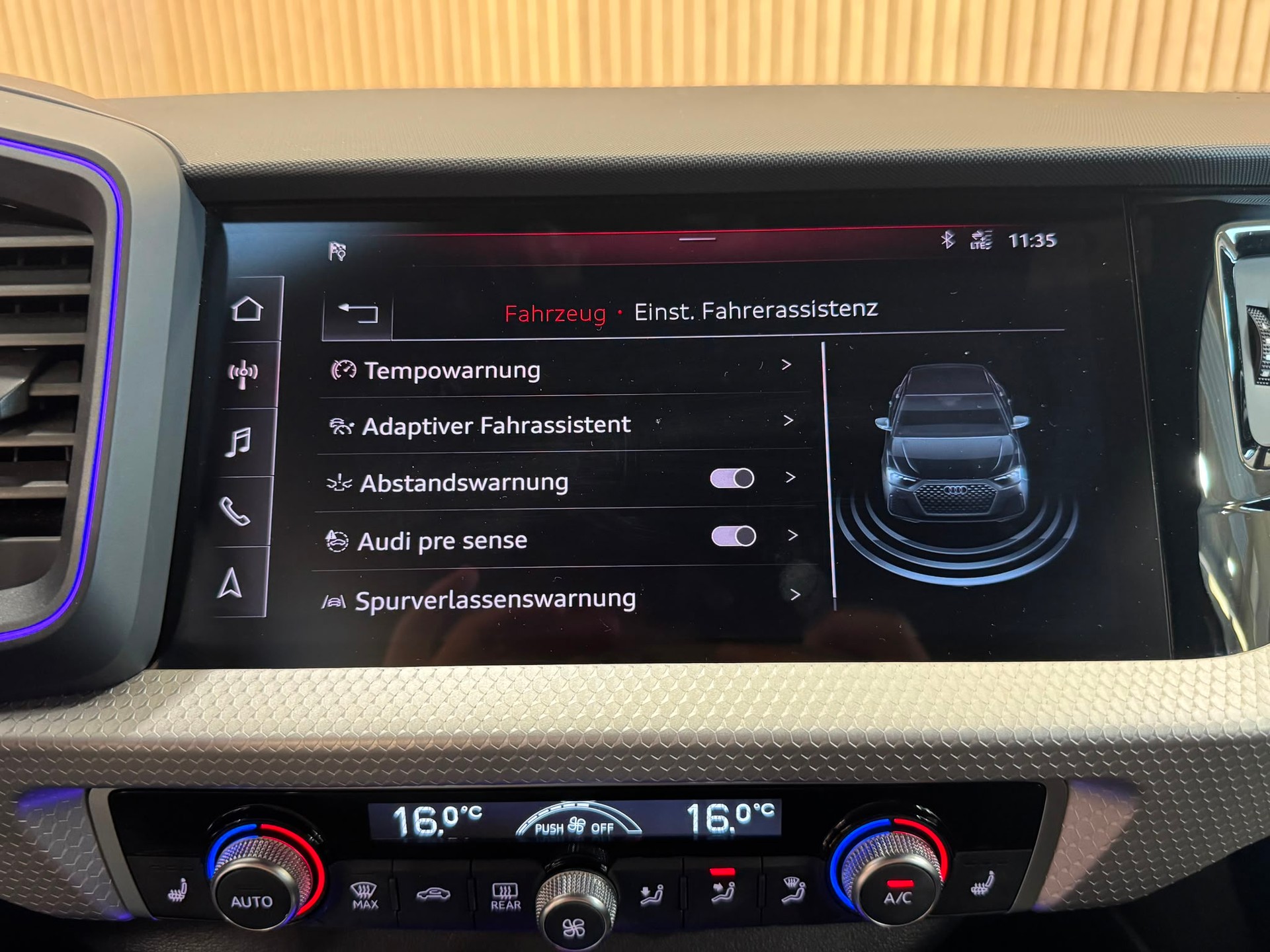 AUDI A1 Sportback 35 TFSI S Line S-tronic-image-15