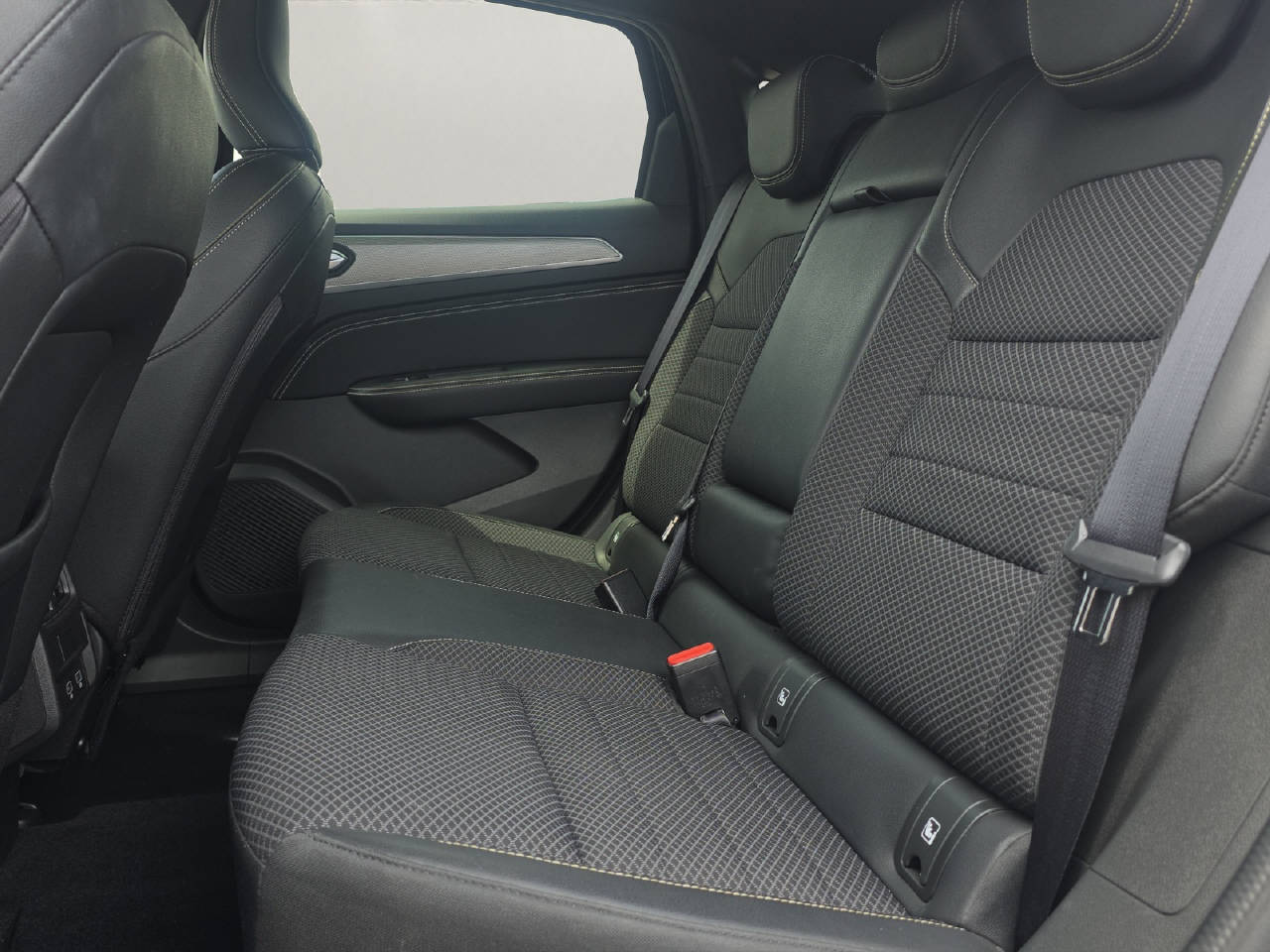 RENAULT Arkana 1.6 E-Tech techno-image-9