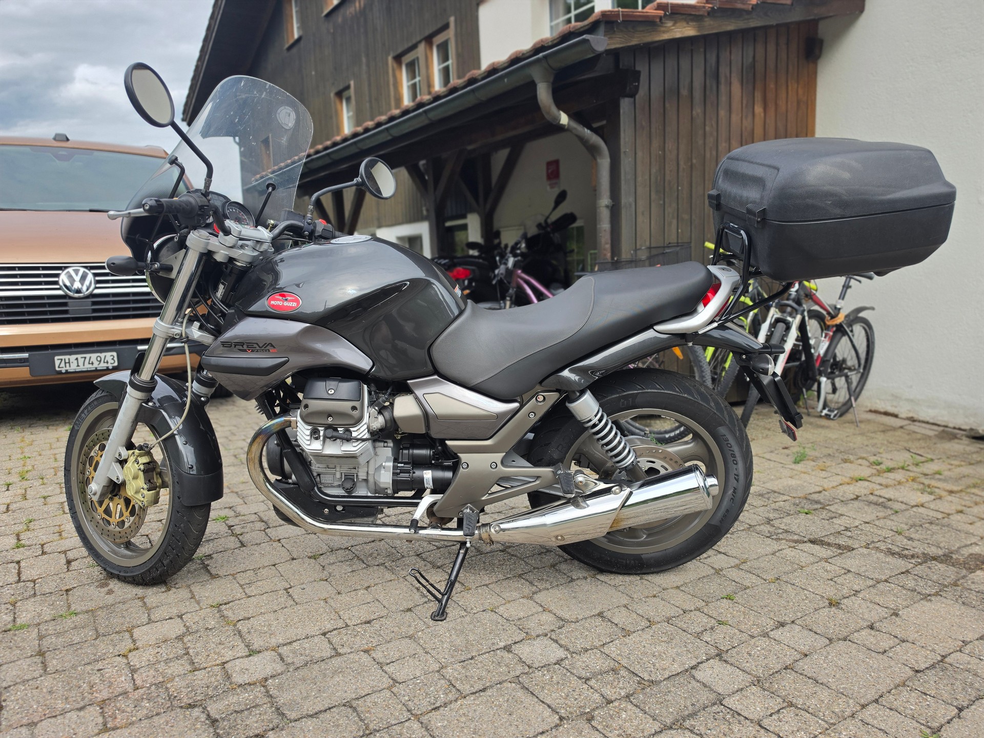 MOTO GUZZI Breva 750-image-0