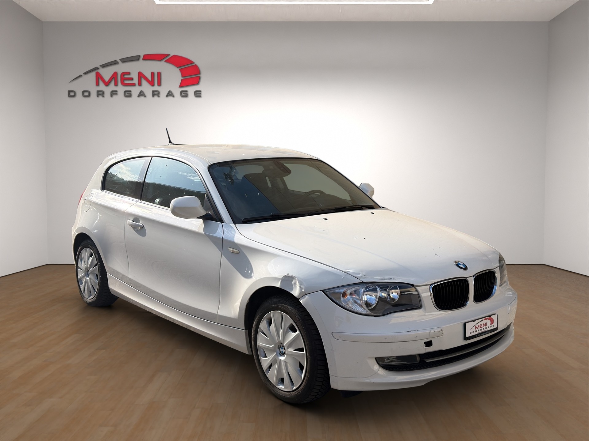 BMW 118i Dynamic Edition Steptronic