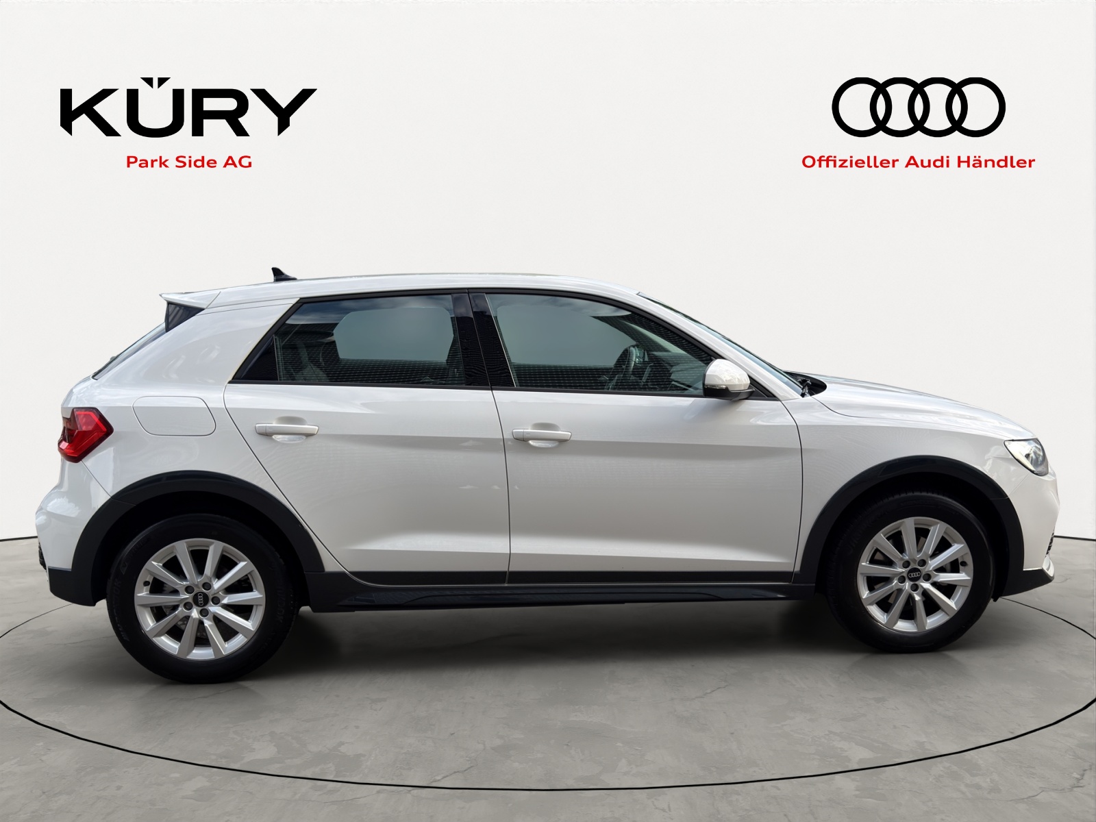 AUDI A1 citycarver 30 TFSI Attraction 110PS-showroom-element-2