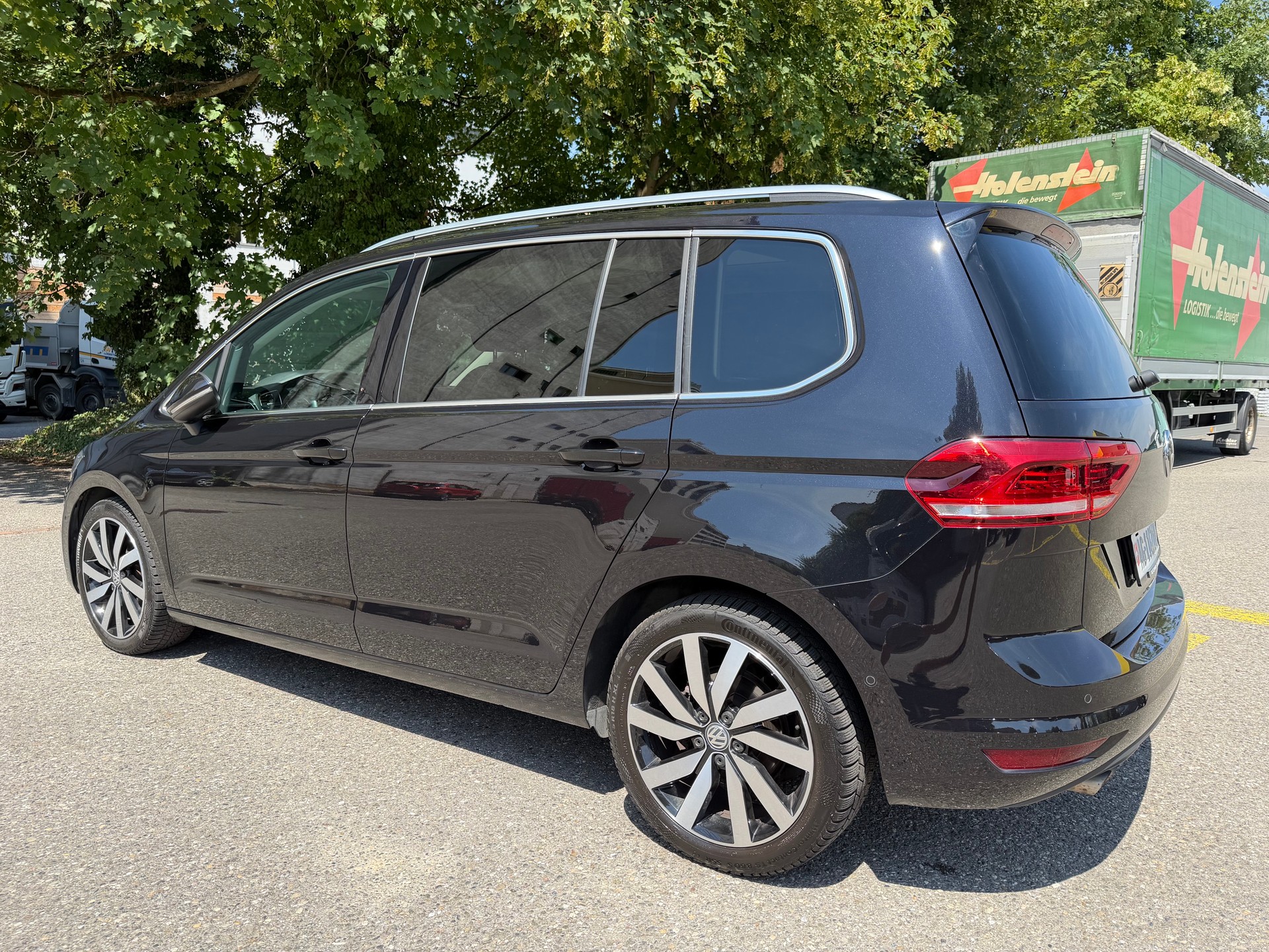 VW Touran 2.0 TDI BlueMotion Technology Highline DSG-showroom-element-2