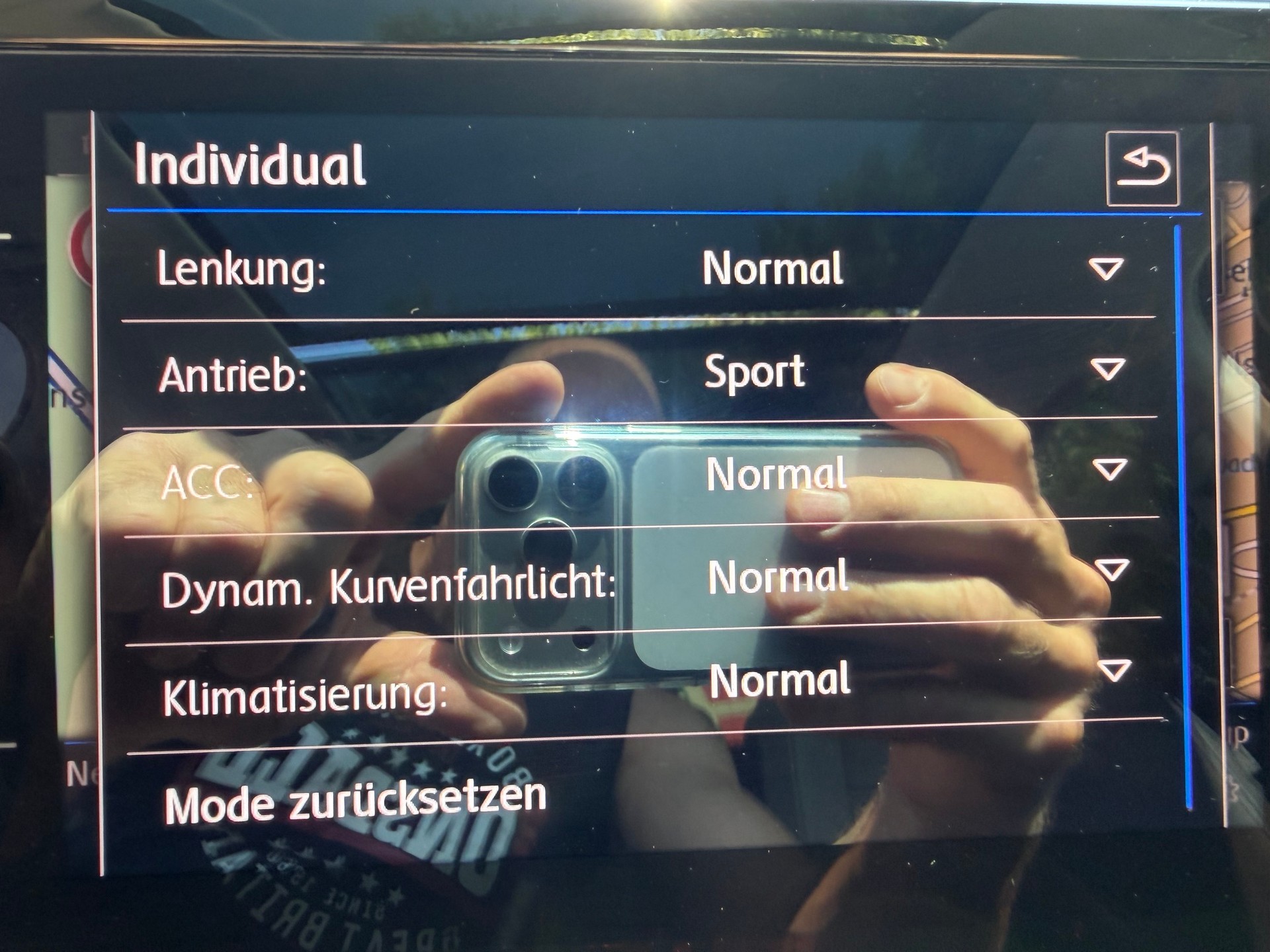 VW Touran 2.0 TDI BlueMotion Technology Highline DSG-image-7