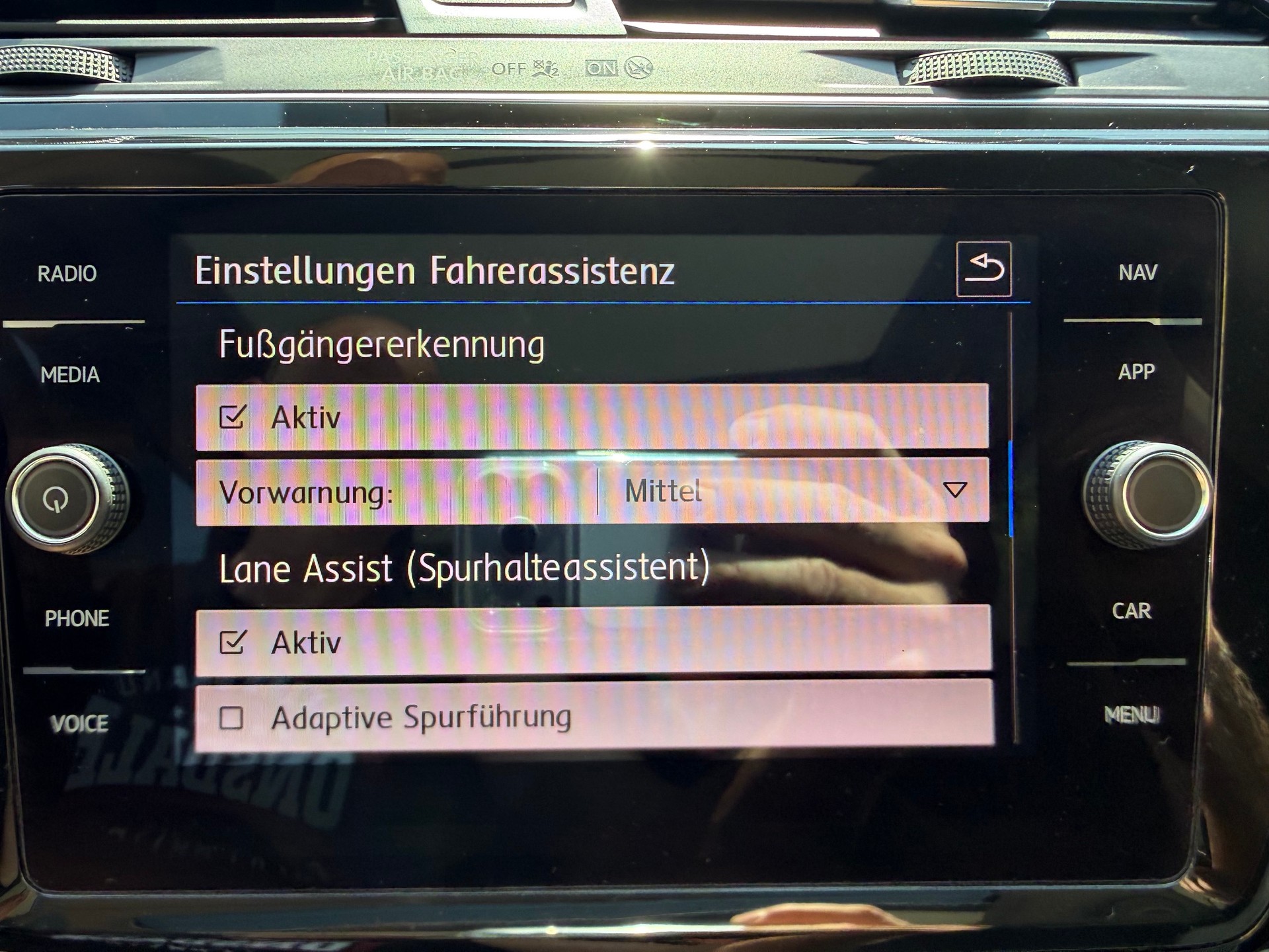 VW Touran 2.0 TDI BlueMotion Technology Highline DSG-image-12