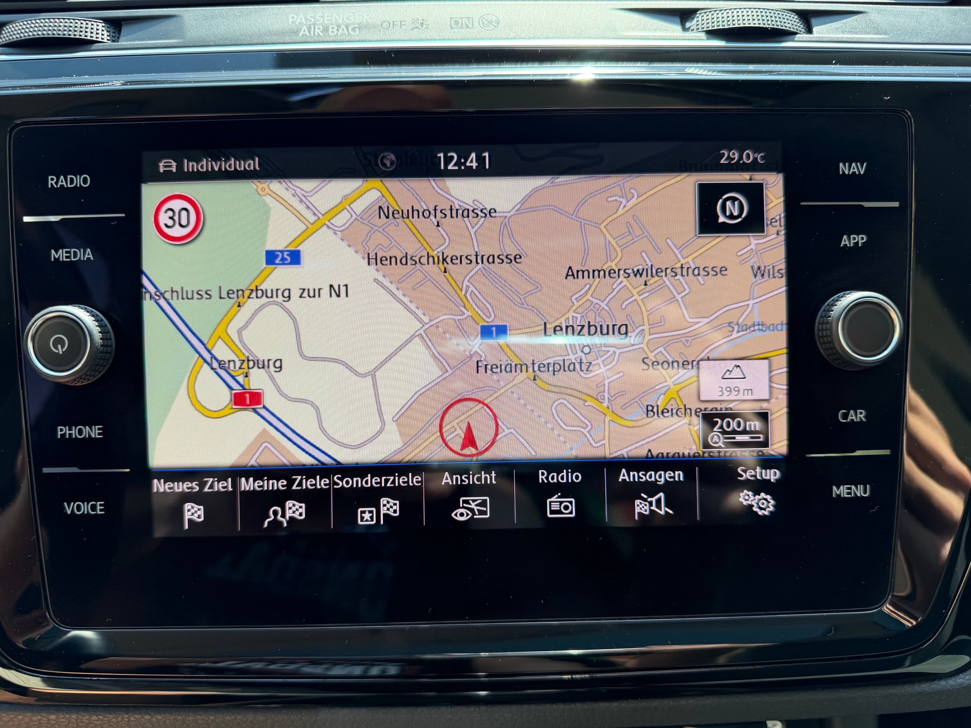 VW Touran 2.0 TDI BlueMotion Technology Highline DSG-image-9
