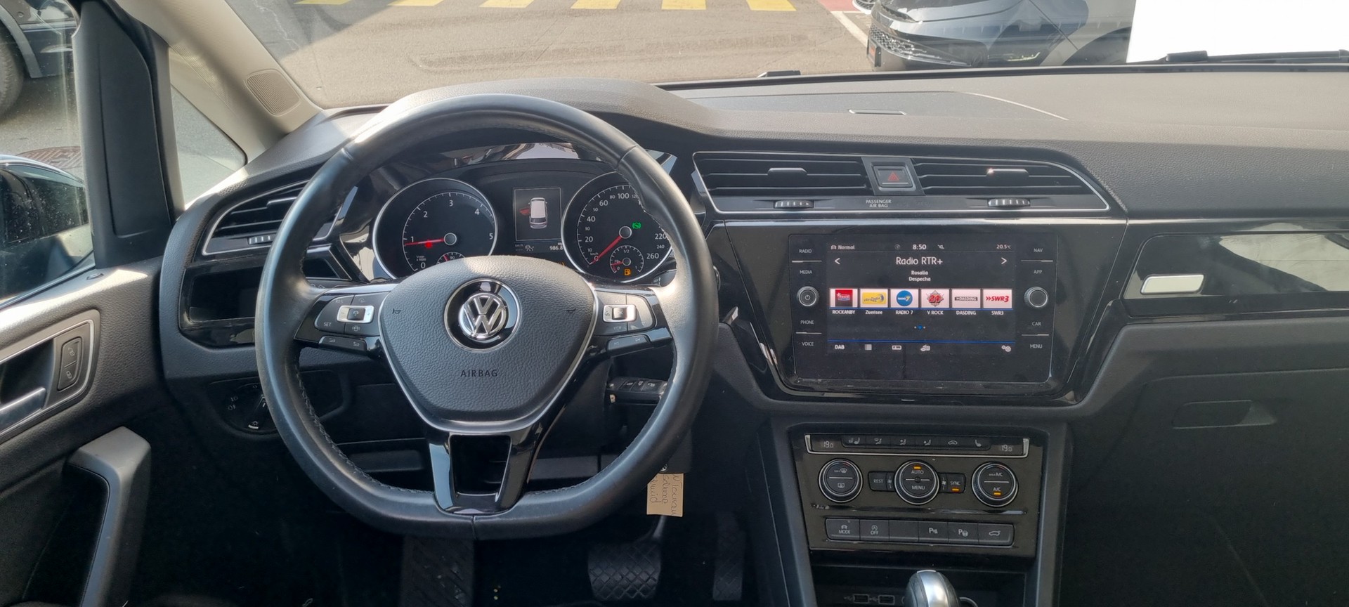 VW Touran 2.0 TDI BlueMotion Technology Highline DSG-showroom-element-1