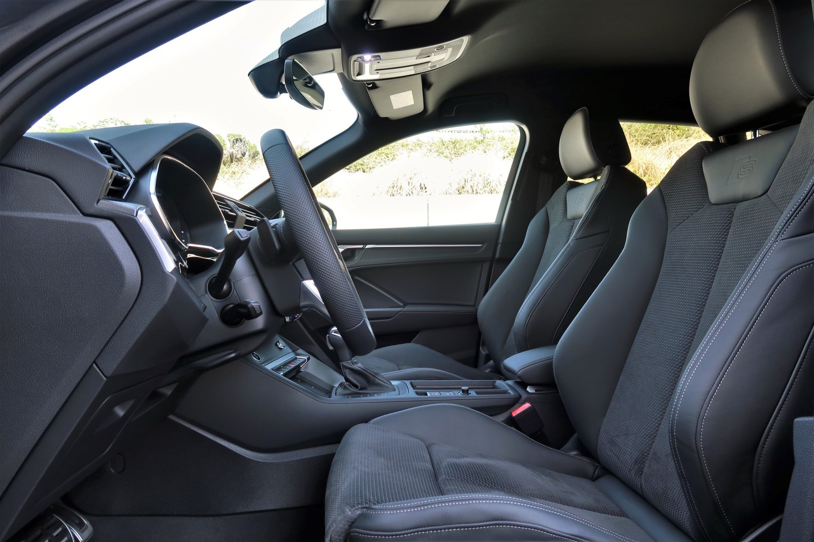 AUDI Q3 45 TFSI e S line S-tronic-showroom-element-2