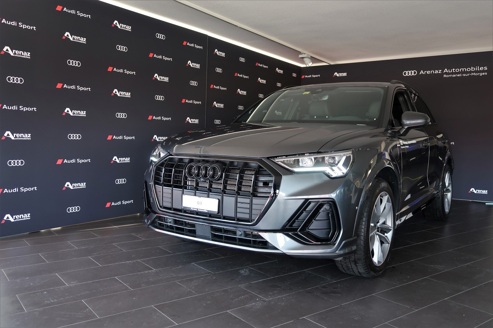 AUDI Q3 45 TFSI e S line S-tronic