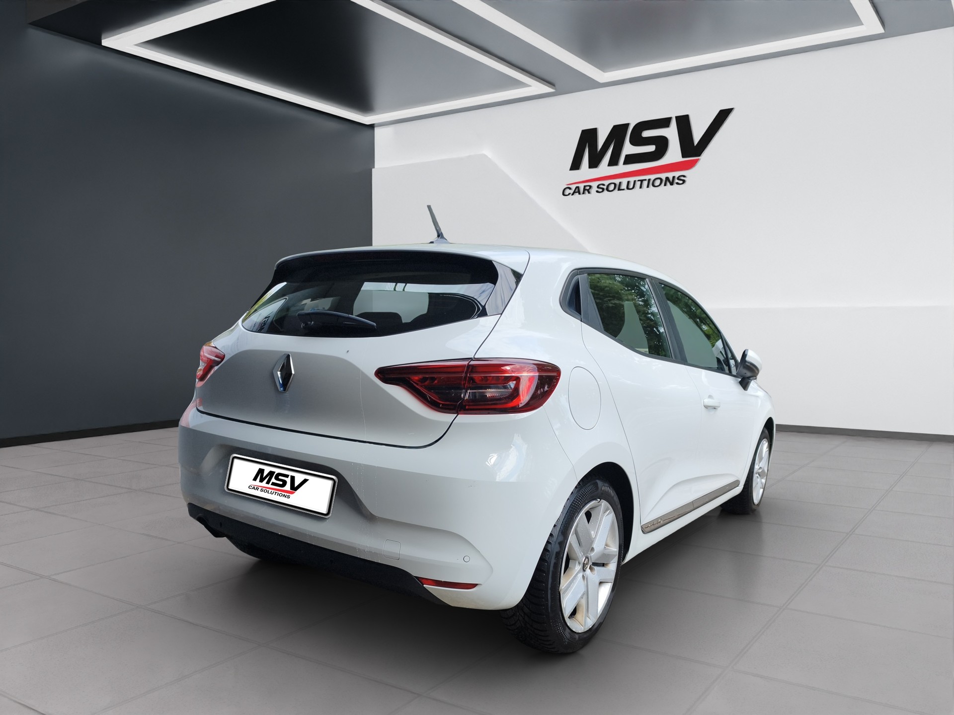RENAULT Clio 1.0 Business-showroom-element-2