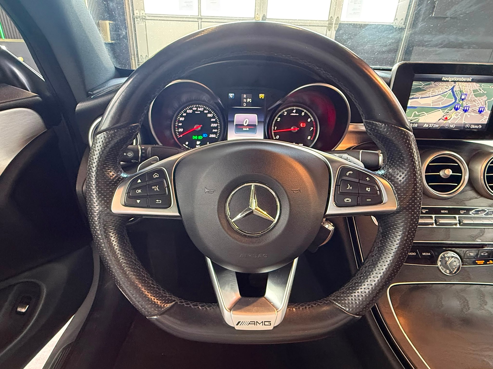 MERCEDES-BENZ C 250 AMG Line Coupé 7G-tronic-image-13