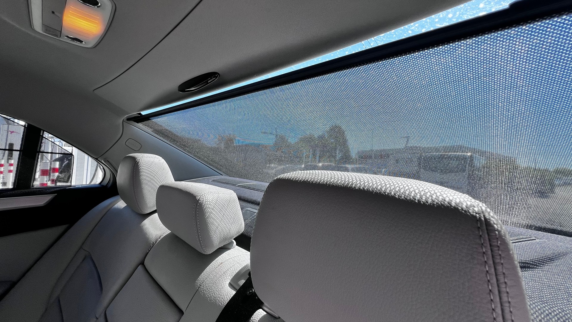 MERCEDES-BENZ E 350 CDI BlueEff. Avantgarde 4Matic 7G-Tronic-image-13